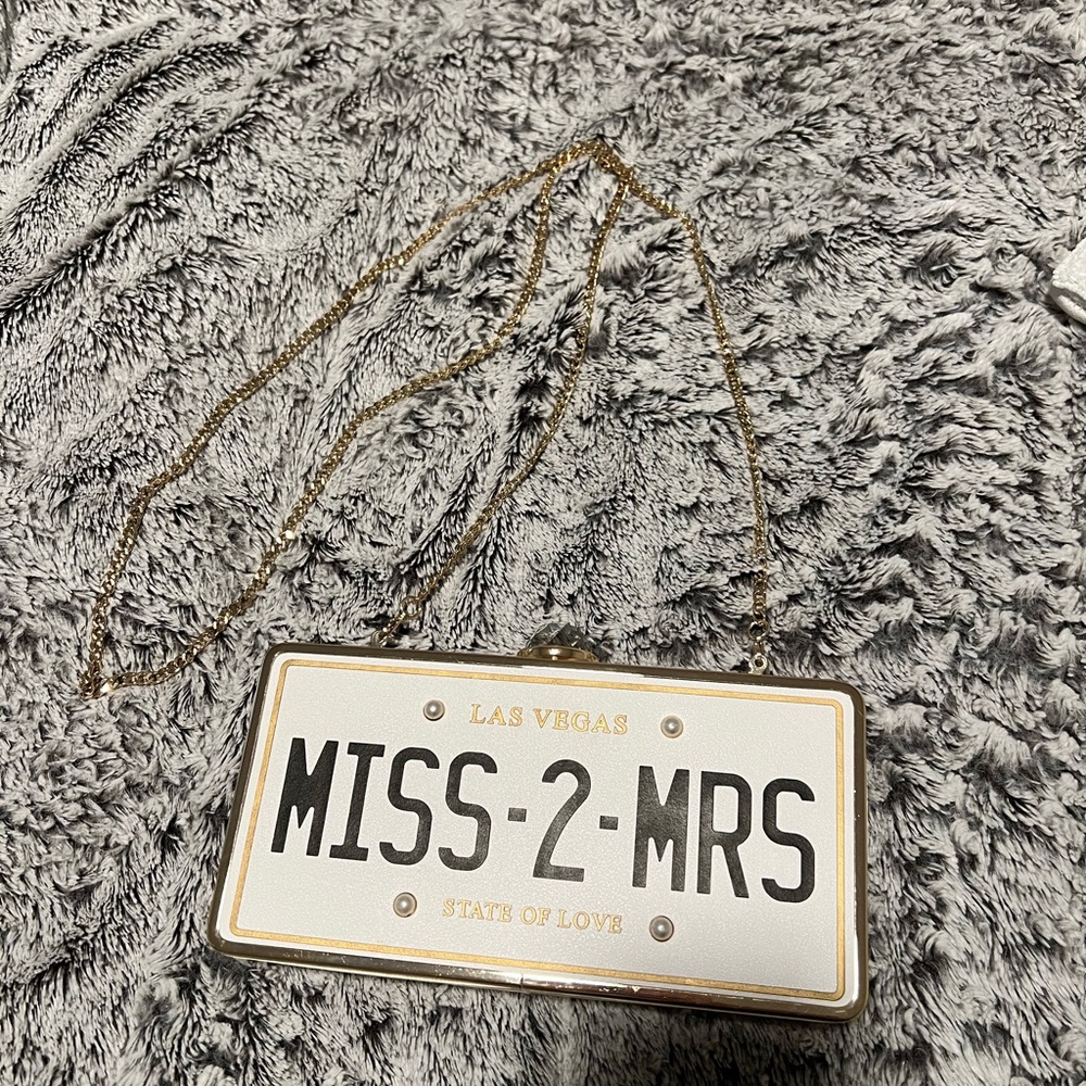 ALDO MISS TO MRS LAS VEGAS CLUTCH CROSS BODY BAG